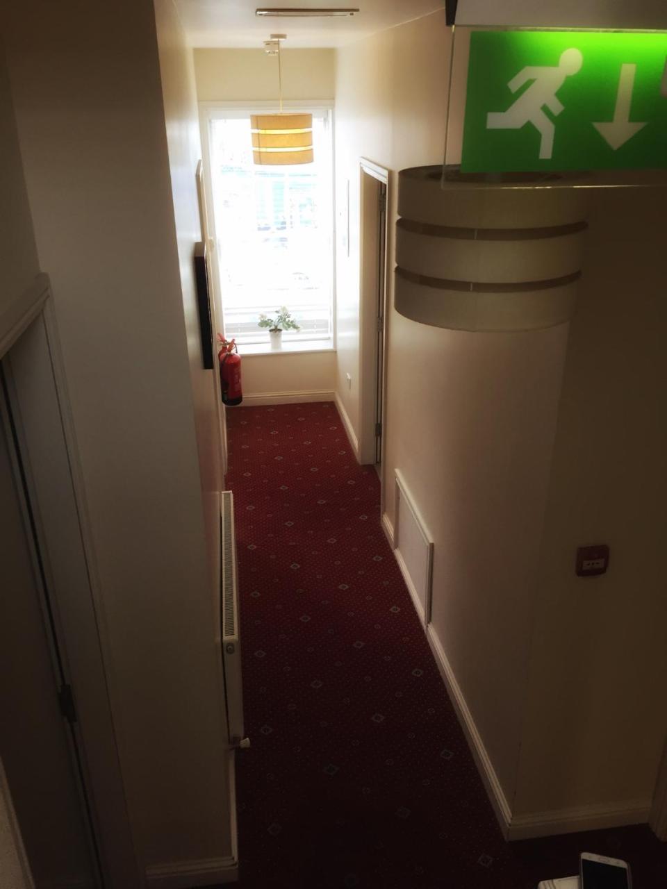 Prairie House - Boutique Townhouse Pensionat Salthill Exteriör bild
