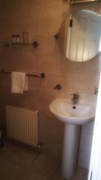 Prairie House - Boutique Townhouse Pensionat Salthill Exteriör bild